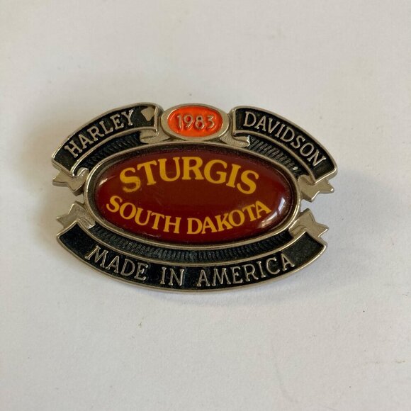 Vintage 1983 Harley Davidson Sturgis South Dakota Pin Motorcycle Vest Hat - Picture 1 of 3